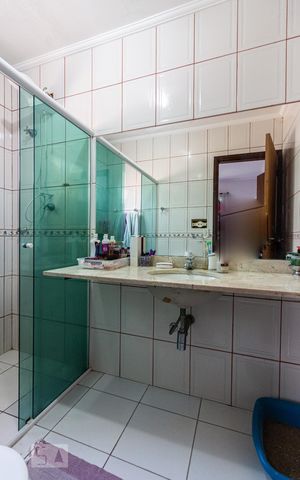 Casa à venda com 286m², 3 quartos e 2 vagas Casa à venda com 286m², 3 quartos e 2 vagasBanheiro da Suite 2