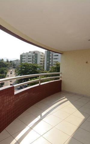 Apartamento à venda com 102m², 4 quartos e 2 vagasVaranda