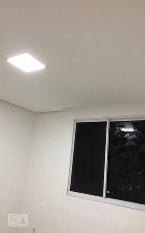 Apartamento à venda com 44m², 2 quartos e 1 vaga Apartamento à venda com 44m², 2 quartos e 1 vagaBanheiro