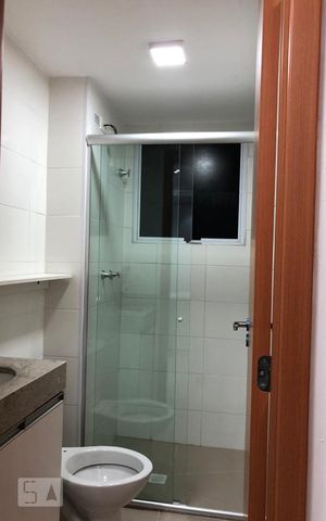 Apartamento à venda com 44m², 2 quartos e 1 vaga Apartamento à venda com 44m², 2 quartos e 1 vagaBanheiro