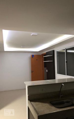 Apartamento à venda com 44m², 2 quartos e 1 vaga Apartamento à venda com 44m², 2 quartos e 1 vagaSala