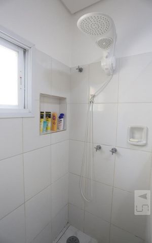 Casa à venda com 600m², 5 quartos e 8 vagasBanheiro Social