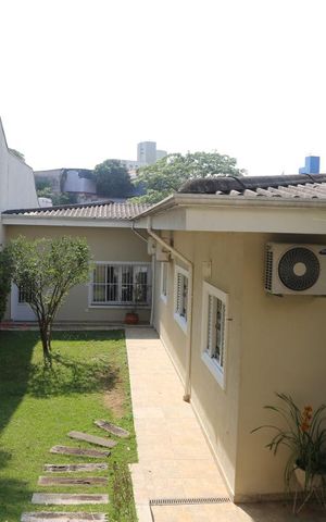 Casa à venda com 600m², 5 quartos e 8 vagasJardim
