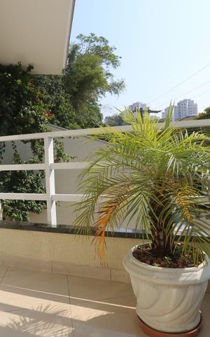 Casa à venda com 600m², 5 quartos e 8 vagasSacada da Sala