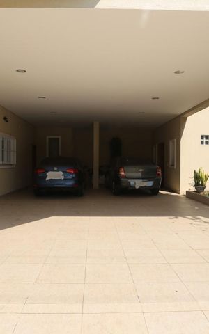 Casa à venda com 600m², 5 quartos e 8 vagasGaragem