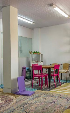 Casa à venda com 200m², 6 quartos e 4 vagasSalão
