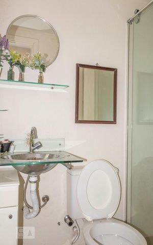 Casa à venda com 200m², 6 quartos e 4 vagasBanheiro 2