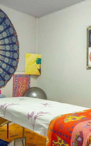 Casa à venda com 200m², 6 quartos e 4 vagasSalão