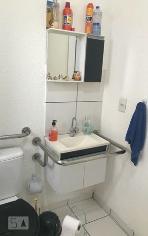 Apartamento à venda com 49m², 2 quartos e 1 vaga Apartamento à venda com 49m², 2 quartos e 1 vagaBanheiro