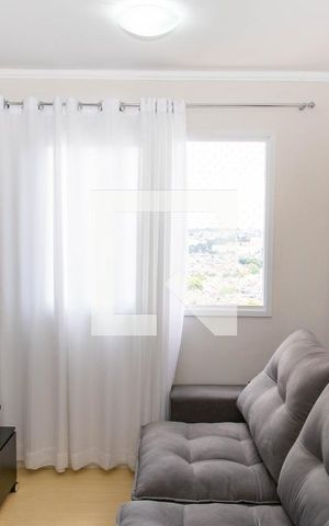 Apartamento à venda com 43m², 2 quartos e 1 vaga Apartamento à venda com 43m², 2 quartos e 1 vagaSala
