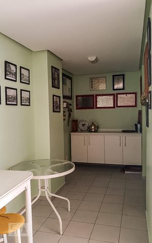 Apartamento à venda com 196m², 4 quartos e 2 vagas Apartamento à venda com 196m², 4 quartos e 2 vagasCobertura