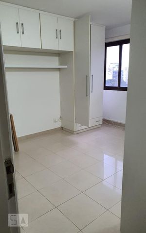 Apartamento à venda com 240m², 3 quartos e sem vaga Apartamento à venda com 240m², 3 quartos e sem vagaQuarto Suíte
