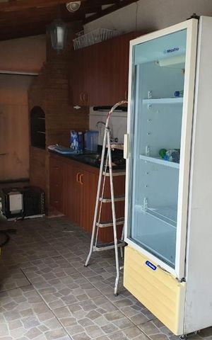 Apartamento à venda com 240m², 3 quartos e sem vaga Apartamento à venda com 240m², 3 quartos e sem vagaÁrea comum - Churrasqueira