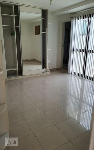 Apartamento à venda com 240m², 3 quartos e sem vaga Apartamento à venda com 240m², 3 quartos e sem vagaQuarto Suíte