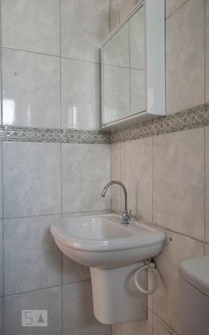 Apartamento à venda com 52m², 2 quartos e 1 vaga Apartamento à venda com 52m², 2 quartos e 1 vagaBANHEIRO