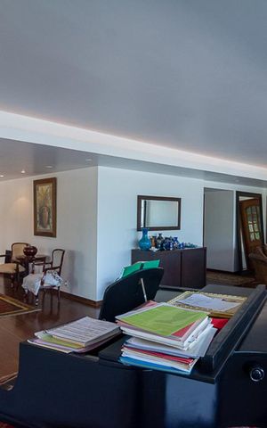 Apartamento à venda com 572m², 4 quartos e 3 vagasSala