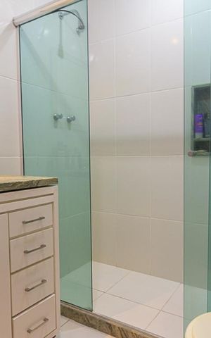 Apartamento à venda com 572m², 4 quartos e 3 vagasBanheiro da Suíte 1
