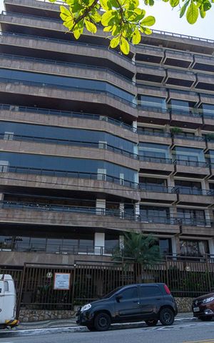 Apartamento à venda com 572m², 4 quartos e 3 vagasFachada do bloco