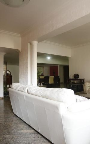 Apartamento à venda com 347m², 4 quartos e 2 vagasSala