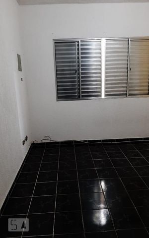 Casa para alugar com 64m², 2 quartos e sem vaga Casa para alugar com 64m², 2 quartos e sem vagaDormitório 2