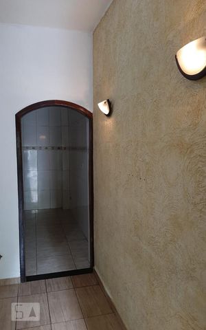 Casa para alugar com 64m², 2 quartos e sem vaga Casa para alugar com 64m², 2 quartos e sem vagaSala