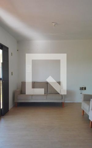Casa para alugar com 150m², 3 quartos e 2 vagas Casa para alugar com 150m², 3 quartos e 2 vagasSala