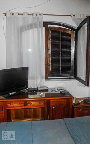 Casa à venda com 290m², 5 quartos e 5 vagasQuarto 2