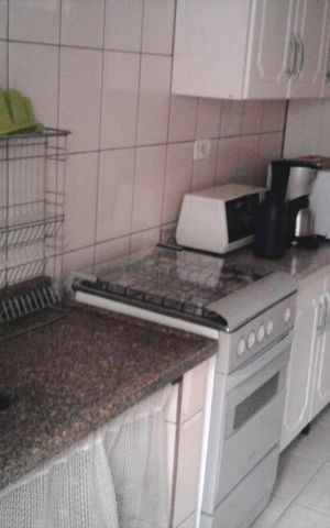 Apartamento à venda com 90m², 2 quartos e sem vaga Apartamento à venda com 90m², 2 quartos e sem vagaCozinha