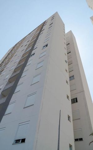 Apartamento à venda com 55m², 2 quartos e 1 vaga Apartamento à venda com 55m², 2 quartos e 1 vagaFachada