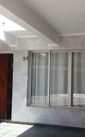 Casa à venda com 200m², 3 quartos e 2 vagas Casa à venda com 200m², 3 quartos e 2 vagasGaragem