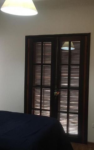 Casa à venda com 200m², 3 quartos e 2 vagas Casa à venda com 200m², 3 quartos e 2 vagasSuite 1
