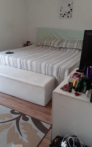 Casa à venda com 200m², 3 quartos e 2 vagas Casa à venda com 200m², 3 quartos e 2 vagasSuite 2