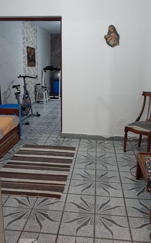 Casa à venda com 200m², 3 quartos e 2 vagas Casa à venda com 200m², 3 quartos e 2 vagasCozinha
