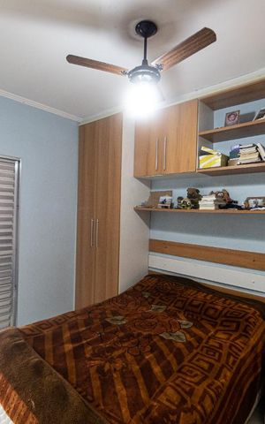 Casa à venda com 75m², 2 quartos e 2 vagas Casa à venda com 75m², 2 quartos e 2 vagasQuarto 2