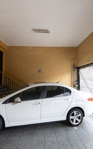 Casa à venda com 75m², 2 quartos e 2 vagas Casa à venda com 75m², 2 quartos e 2 vagasGaragem