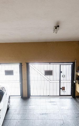 Casa à venda com 75m², 2 quartos e 2 vagas Casa à venda com 75m², 2 quartos e 2 vagasVista Cozinha