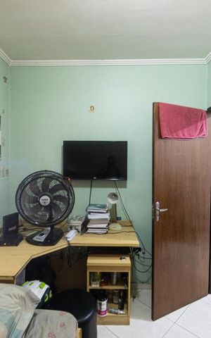 Casa à venda com 75m², 2 quartos e 2 vagas Casa à venda com 75m², 2 quartos e 2 vagasQuarto 1