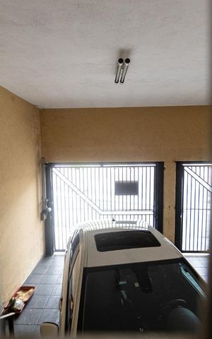 Casa à venda com 75m², 2 quartos e 2 vagas Casa à venda com 75m², 2 quartos e 2 vagasVista Sala