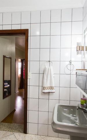 Casa para alugar com 750m², 4 quartos e 8 vagasBanheiro da Suíte Master