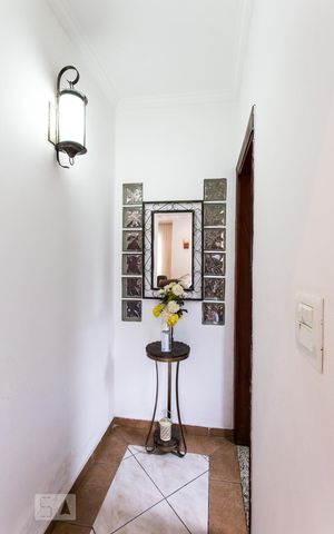 Casa para alugar com 750m², 4 quartos e 8 vagasSala