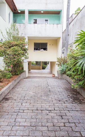 Casa para alugar com 750m², 4 quartos e 8 vagasGaragem
