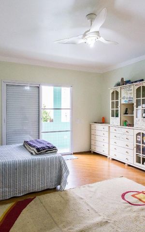 Casa para alugar com 750m², 4 quartos e 8 vagasSuíte 2