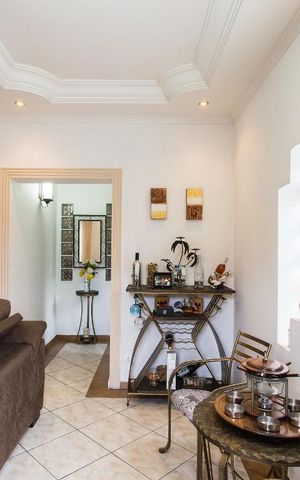 Casa para alugar com 750m², 4 quartos e 8 vagasSala
