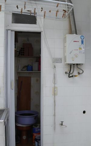 Apartamento à venda com 55m², 2 quartos e sem vagaarea de serviço