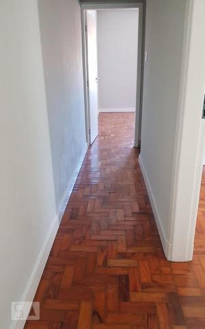 Casa à venda com 125m², 2 quartos e 2 vagas Casa à venda com 125m², 2 quartos e 2 vagasCorredor