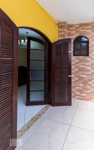 Casa para alugar com 100m², 2 quartos e sem vaga Casa para alugar com 100m², 2 quartos e sem vagaCorredor