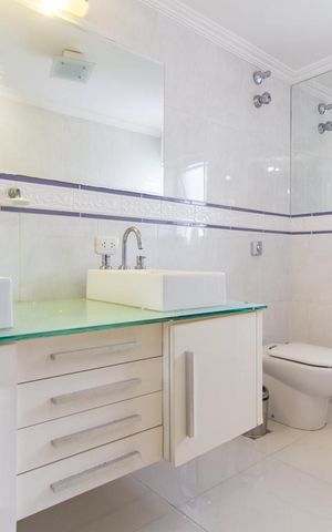 Apartamento à venda com 124m², 3 quartos e 1 vaga Apartamento à venda com 124m², 3 quartos e 1 vagaBanheiro do quarto 2