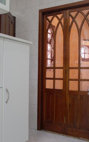 Casa à venda com 225m², 3 quartos e 3 vagas Casa à venda com 225m², 3 quartos e 3 vagasCozinha