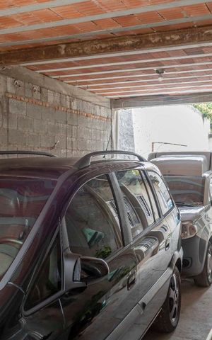 Casa à venda com 140m², 5 quartos e 4 vagasGaragem