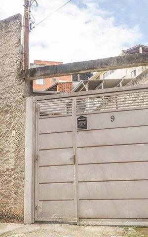 Casa à venda com 140m², 5 quartos e 4 vagasFachada